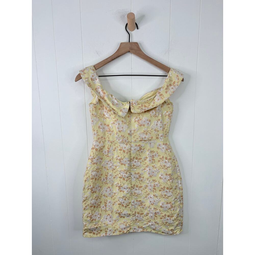 NWT Lulus Favorite Song Floral Jacquard Off Shoulder Mini Dress Small Yellow - Picture 8 of 10